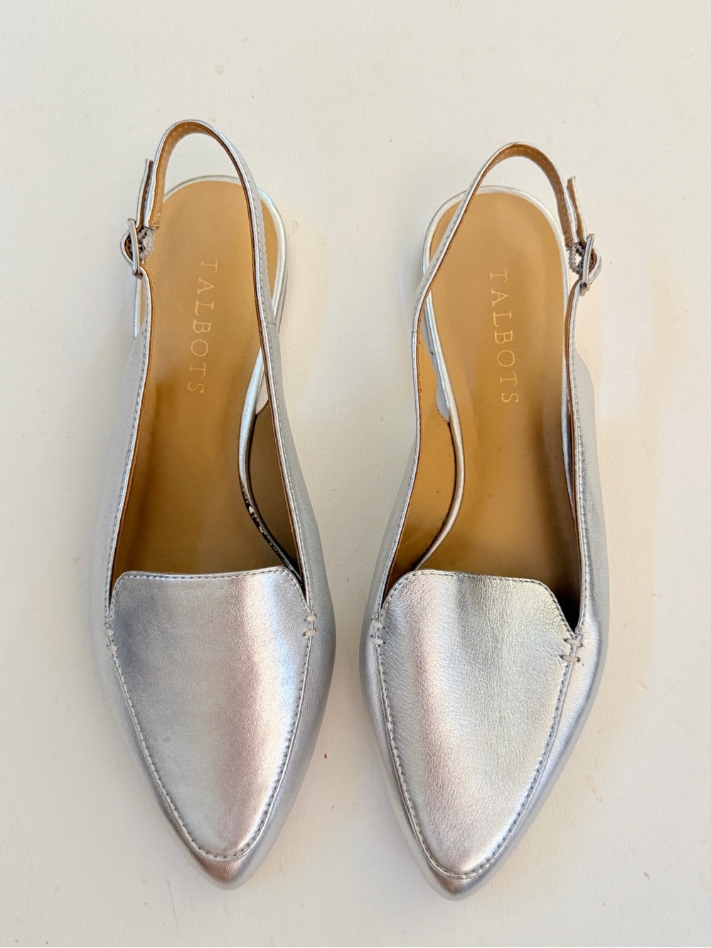 Talbots silver pointed toe slingback sandal - Picture 2 of 8
